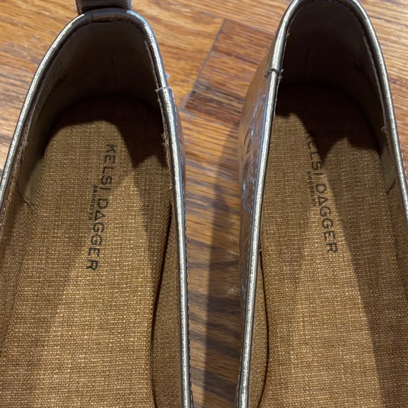 Gold Kelsi Dagger crinkle ballet flats, new with out tags! - Picture 3 of 6